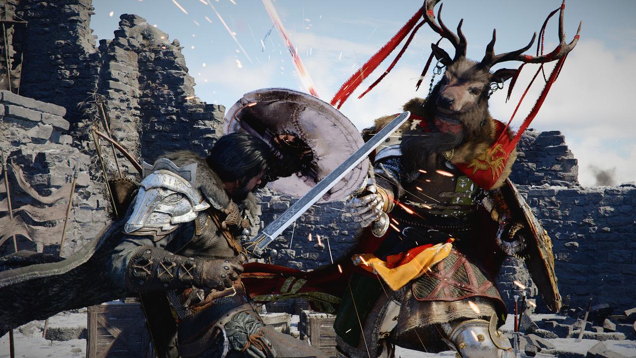 A knight battles an armored, deer-headed warrior with swords among ancient stone ruins in the heart of the Crimson Desert.